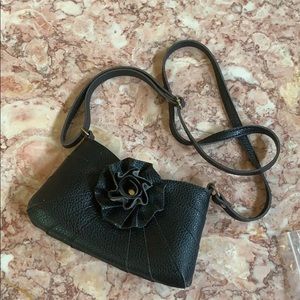 Adorable flower purse with adjustable strap